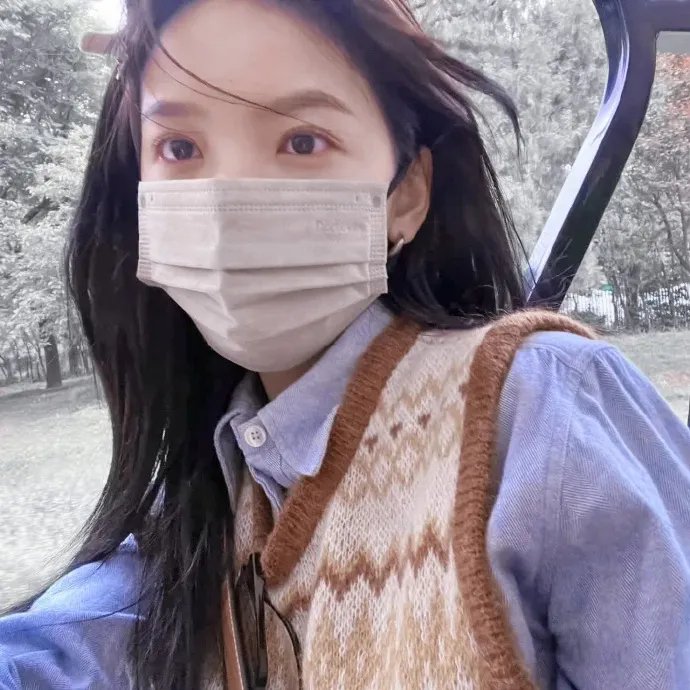 艾曼妞与罗丽妲